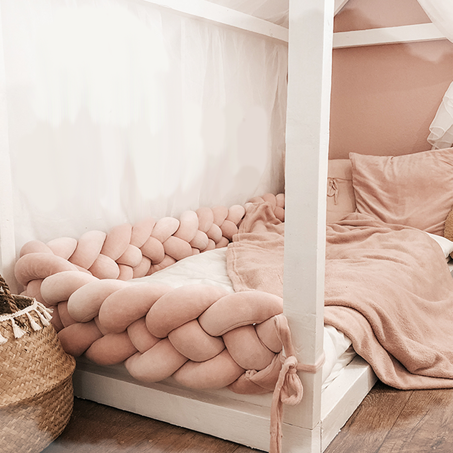 Bettschlange im Haus-Babybett